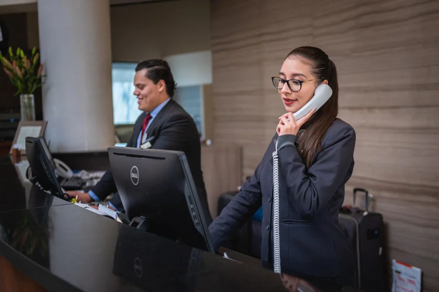 Recepcionistas Subcontratar recepcionistas en Madrid